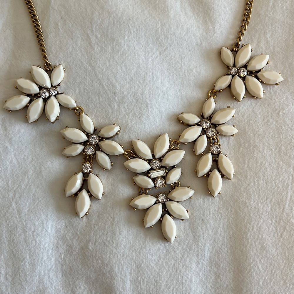 JCrew statement necklace - Picture 3 of 4